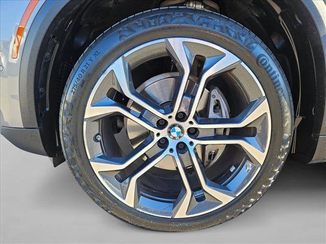 Used 2024 BMW X5 xDrive40i w/ Premium Package image 23