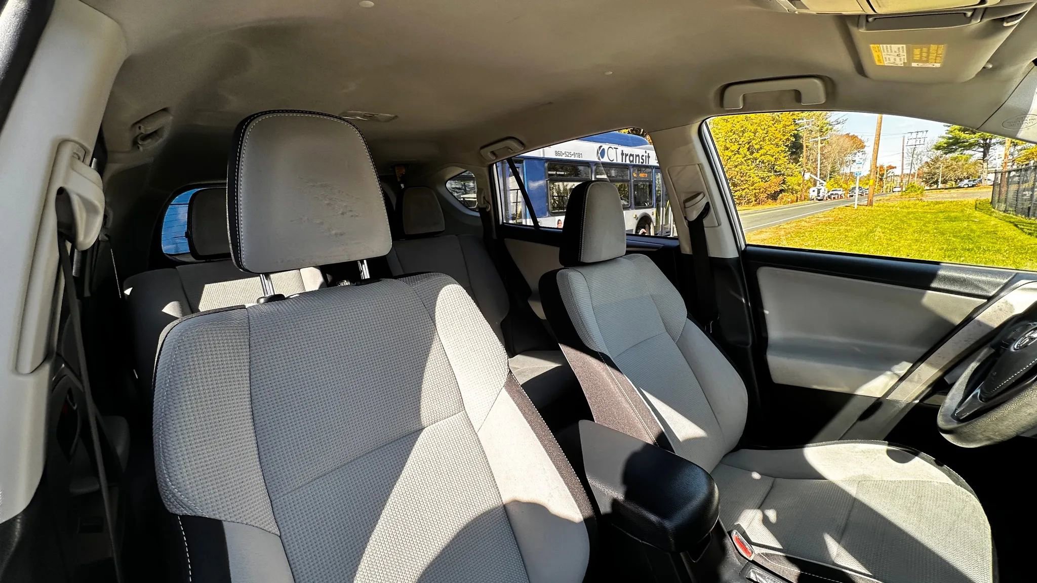 Used 2018 Toyota RAV4 XLE image 32