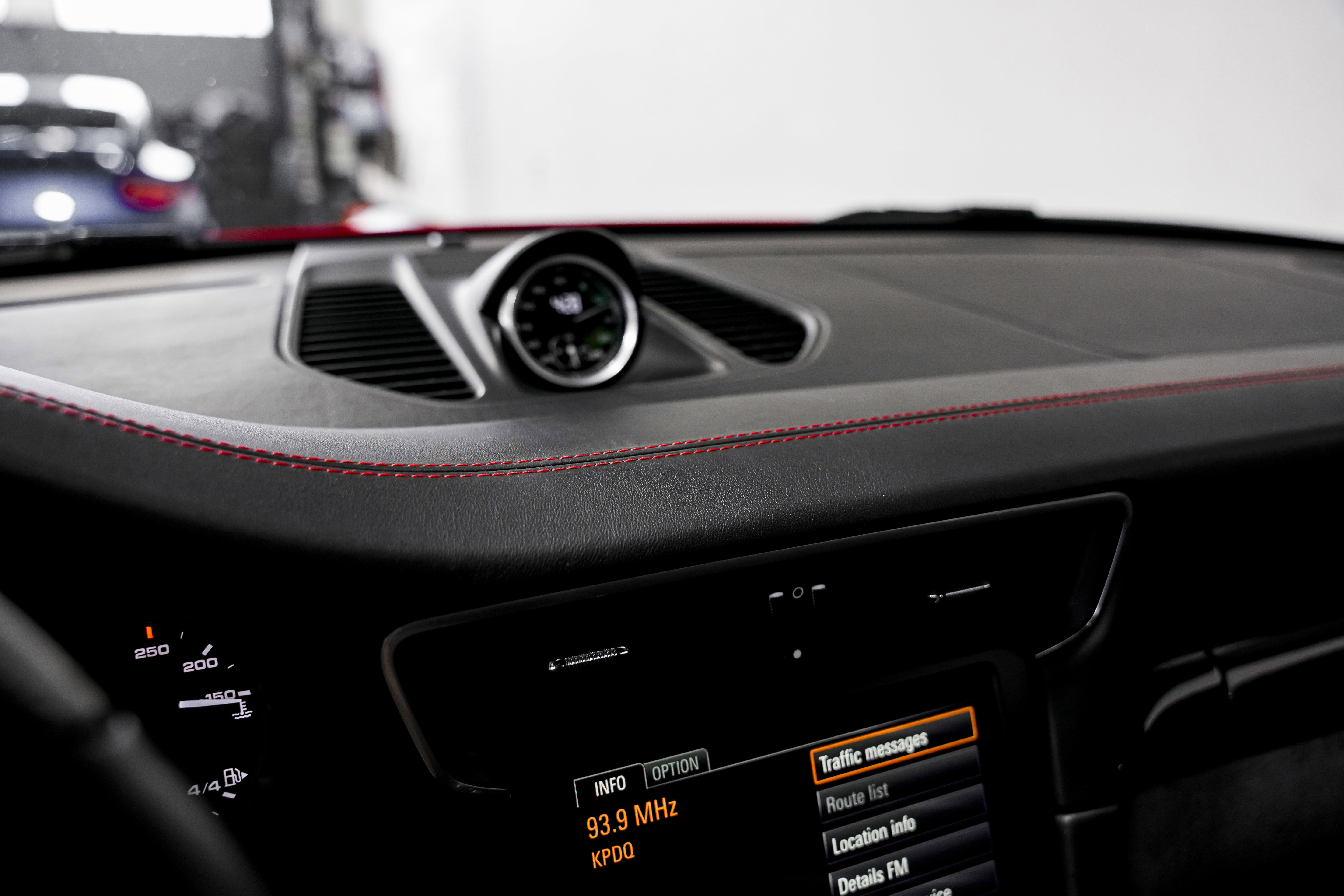 Used 2016 Porsche 911 Targa 4 GTS image 13