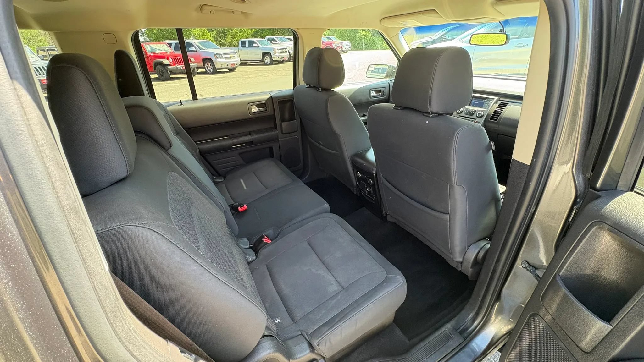 Used 2018 Ford Flex SE FWD image 31