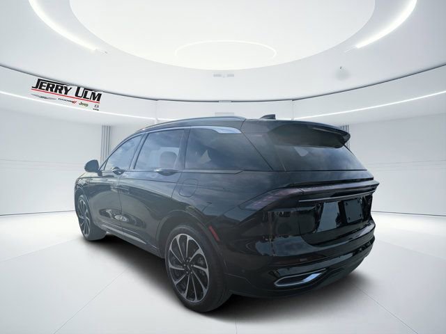 Used 2024 Lincoln Nautilus Black Label AWD/4WD image 5