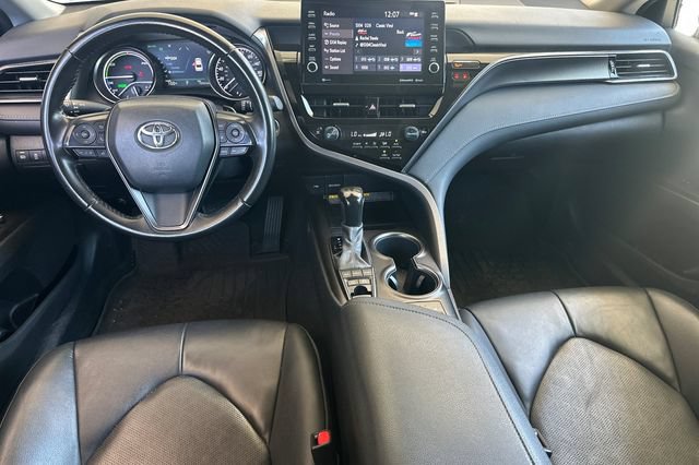 Used 2021 Toyota Camry XSE FWD image 13
