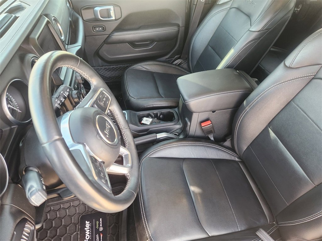 Used 2022 Jeep Wrangler Unlimited Sahara image 14