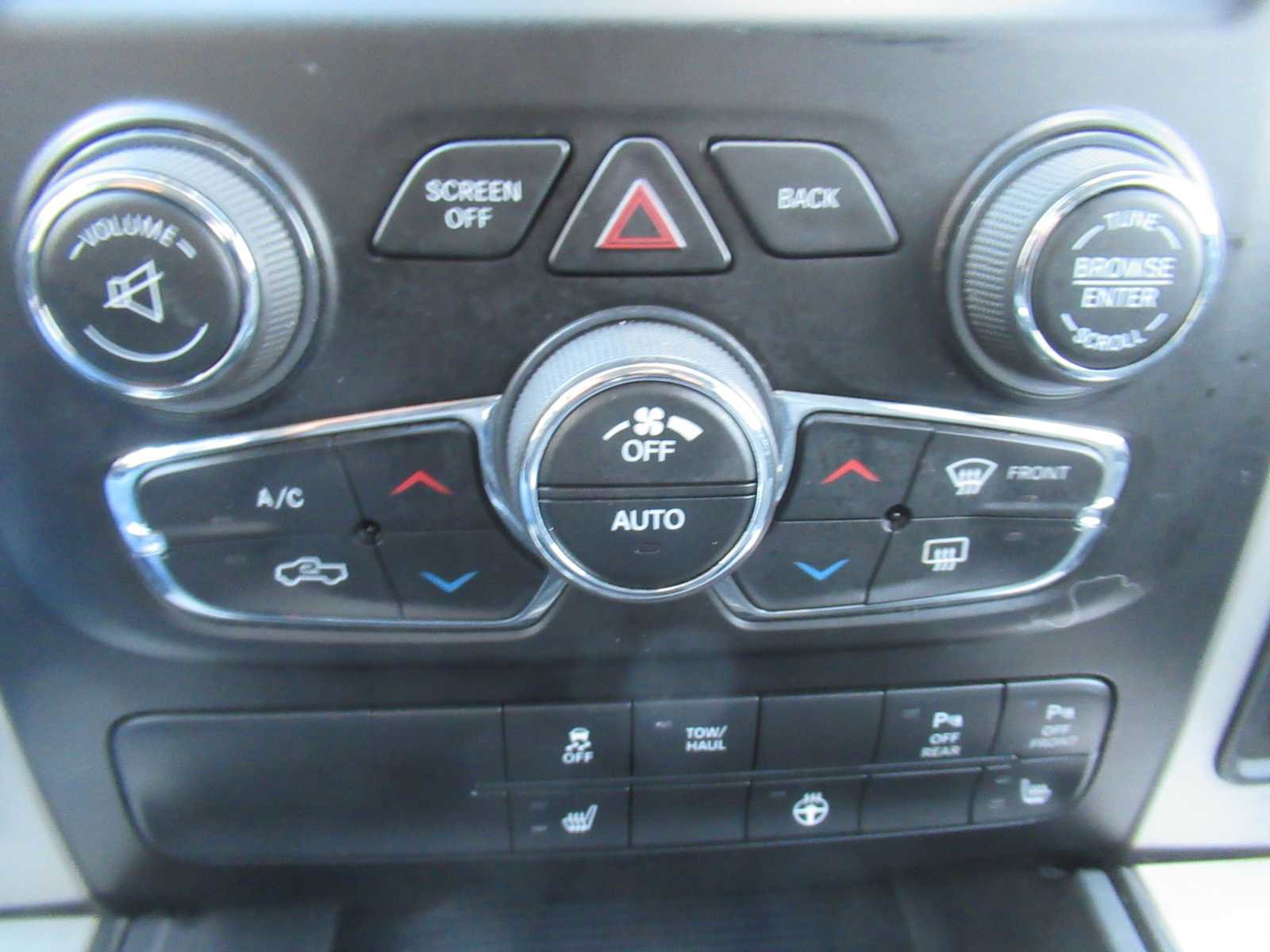 Used 2017 RAM 1500 Big Horn image 38