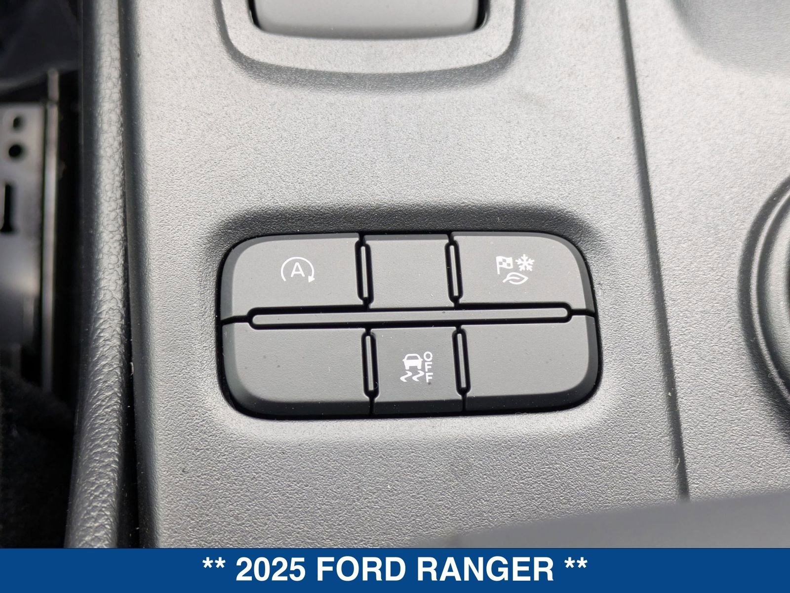 New 2025 Ford Ranger XLT w/ Black Appearance Package image 33