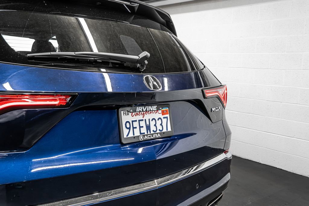 Certified 2023 Acura MDX FWD w/ Technology Package image 17