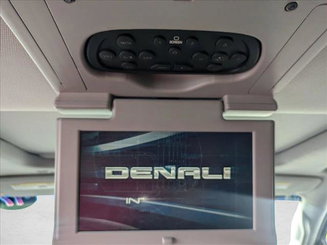 Used 2017 GMC Yukon Denali w/ Open Road Package image 20