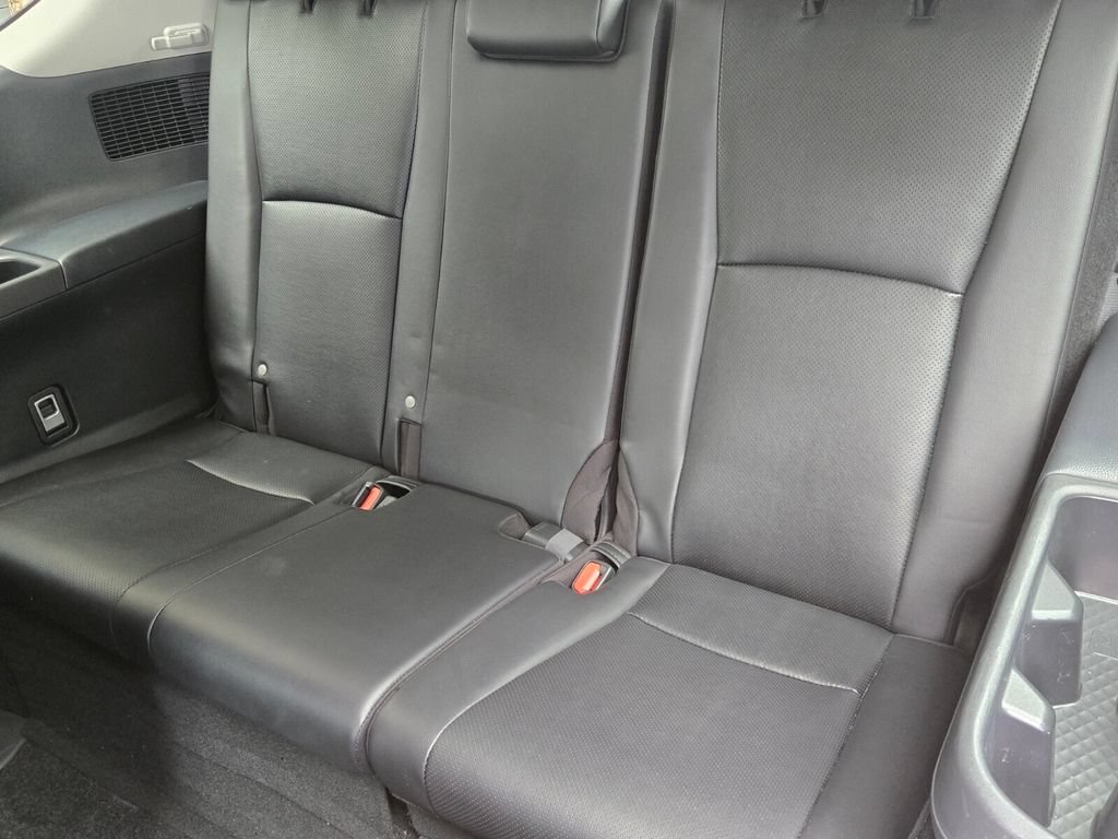Used 2024 Toyota Grand Highlander AWD Hybrid image 18