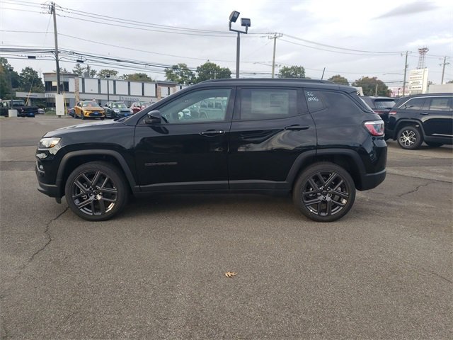 New 2026 Jeep Compass Limited image 12