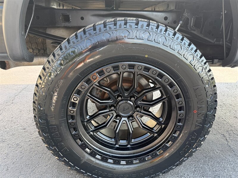 Used 2011 Ford F150 FX4 w/ FX Luxury Pkg AWD/4WD image 24