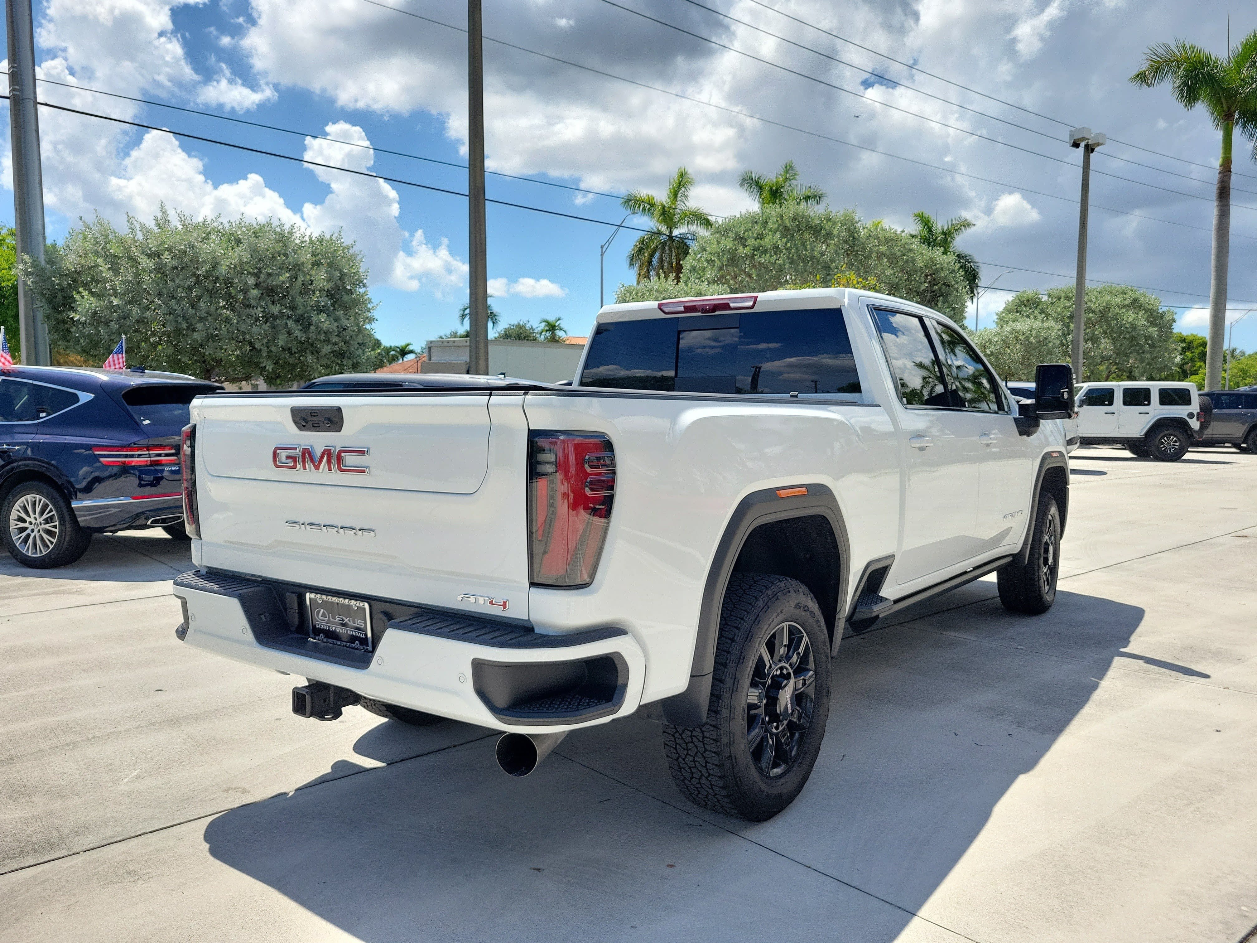 Used 2026 GMC Sierra 3500 AT4 w/ AT4 Premium Plus Package AWD/4WD image 8