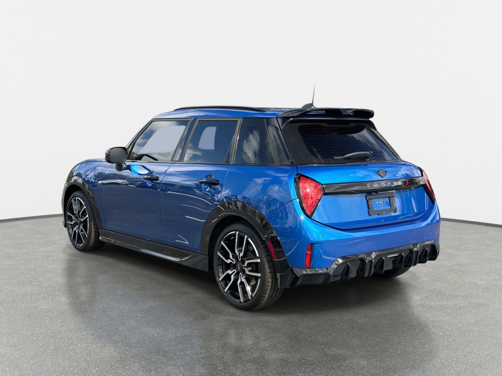 Used 2025 MINI Cooper S image 5