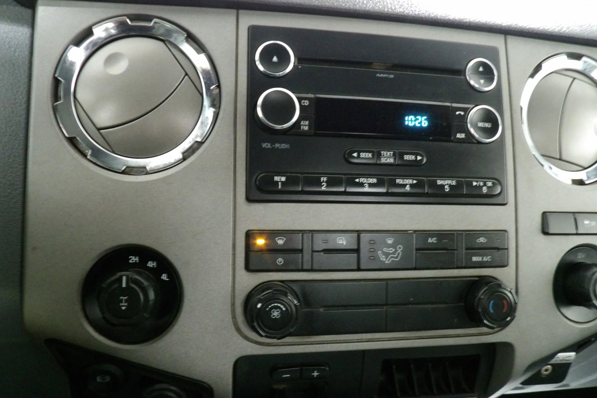 Used 2015 Ford F250 XLT w/ XLT Interior Package image 15