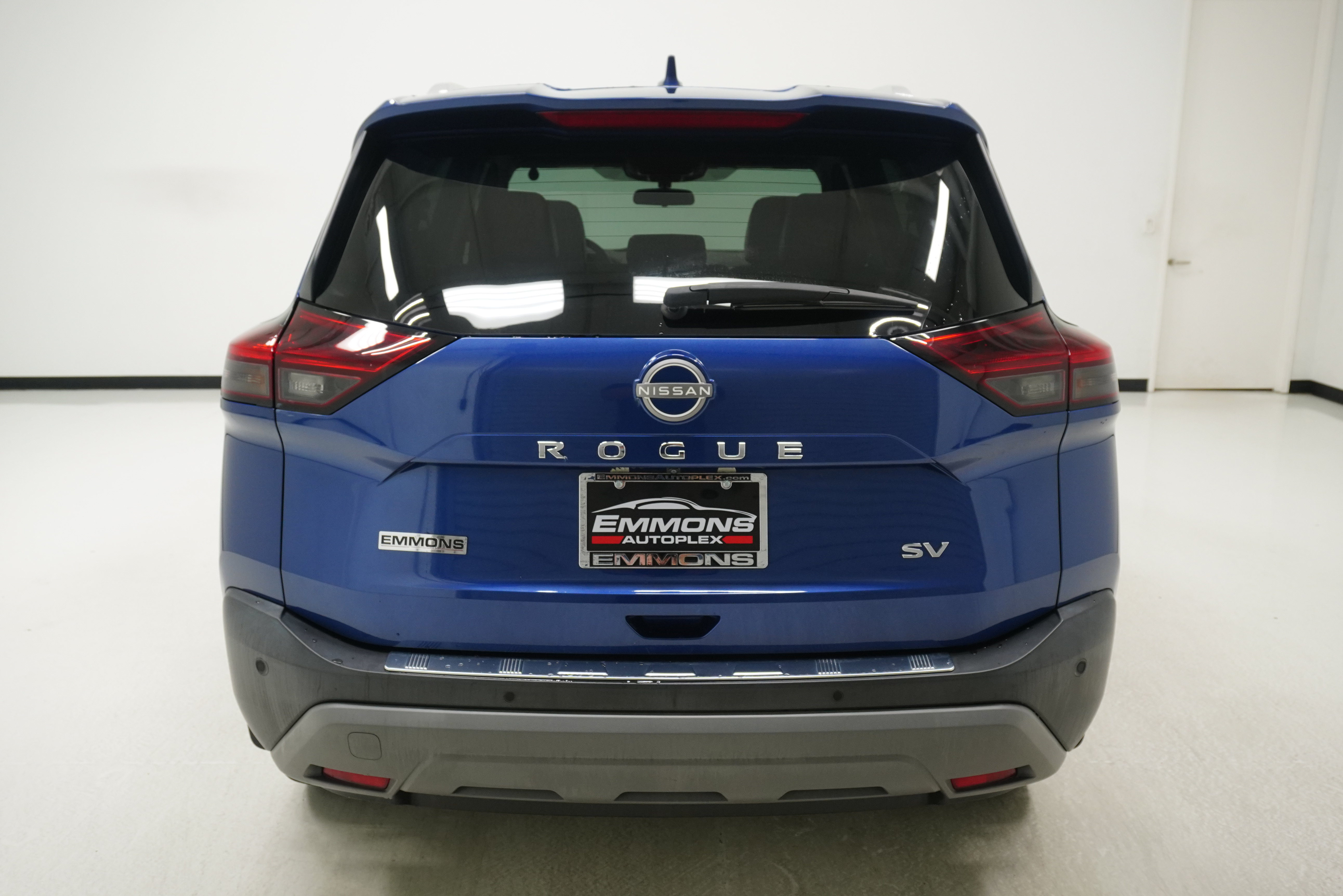 Used 2023 Nissan Rogue SV w/ SV Premium B Package FWD image 5