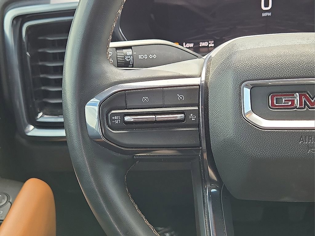 Used 2024 GMC Canyon AT4 w/ AT4 Premium Package AWD/4WD image 18