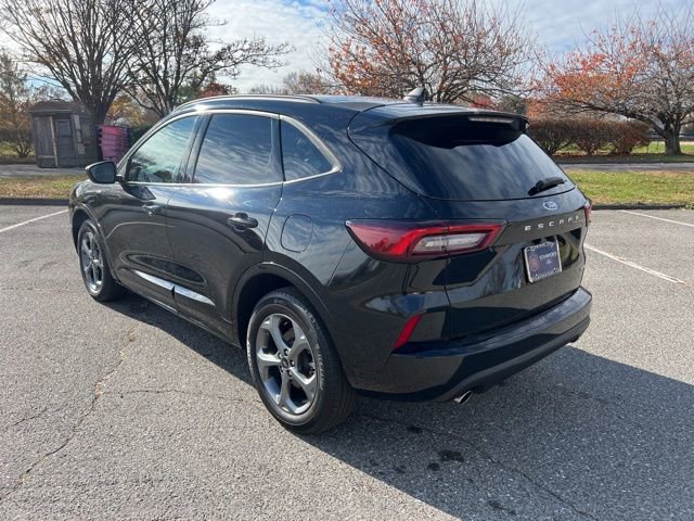 Used 2023 Ford Escape ST-Line image 6