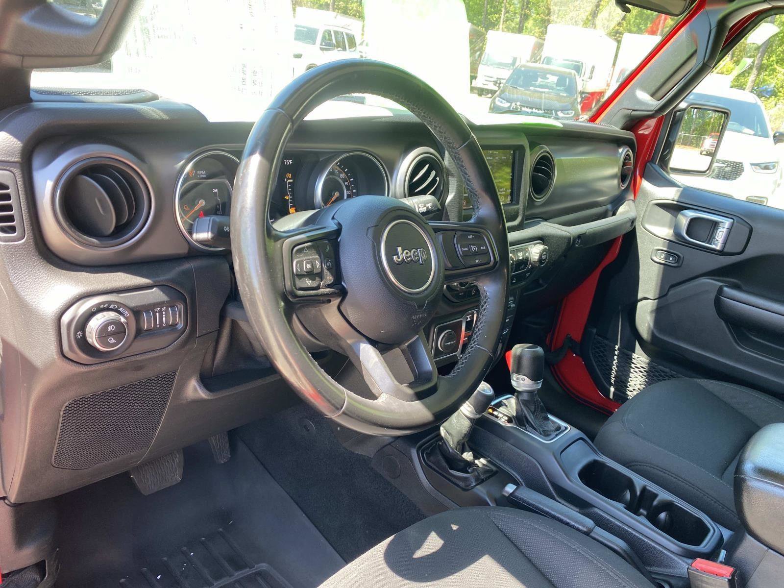 Used 2021 Jeep Gladiator Willys image 25