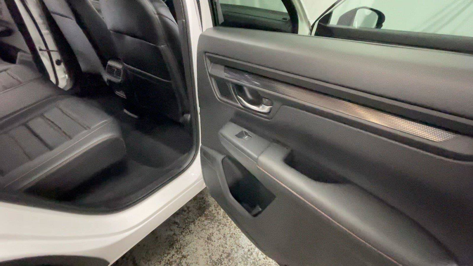 Used 2025 Honda CR-V Sport-L image 24