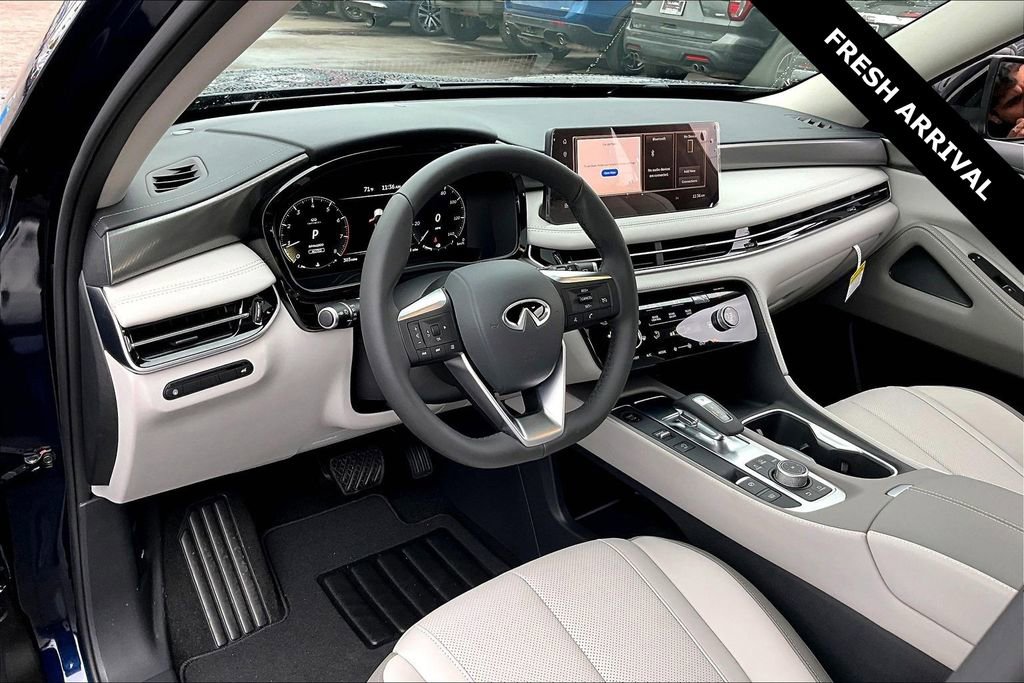 Used 2026 INFINITI QX60 Pure w/ Cargo Package image 16