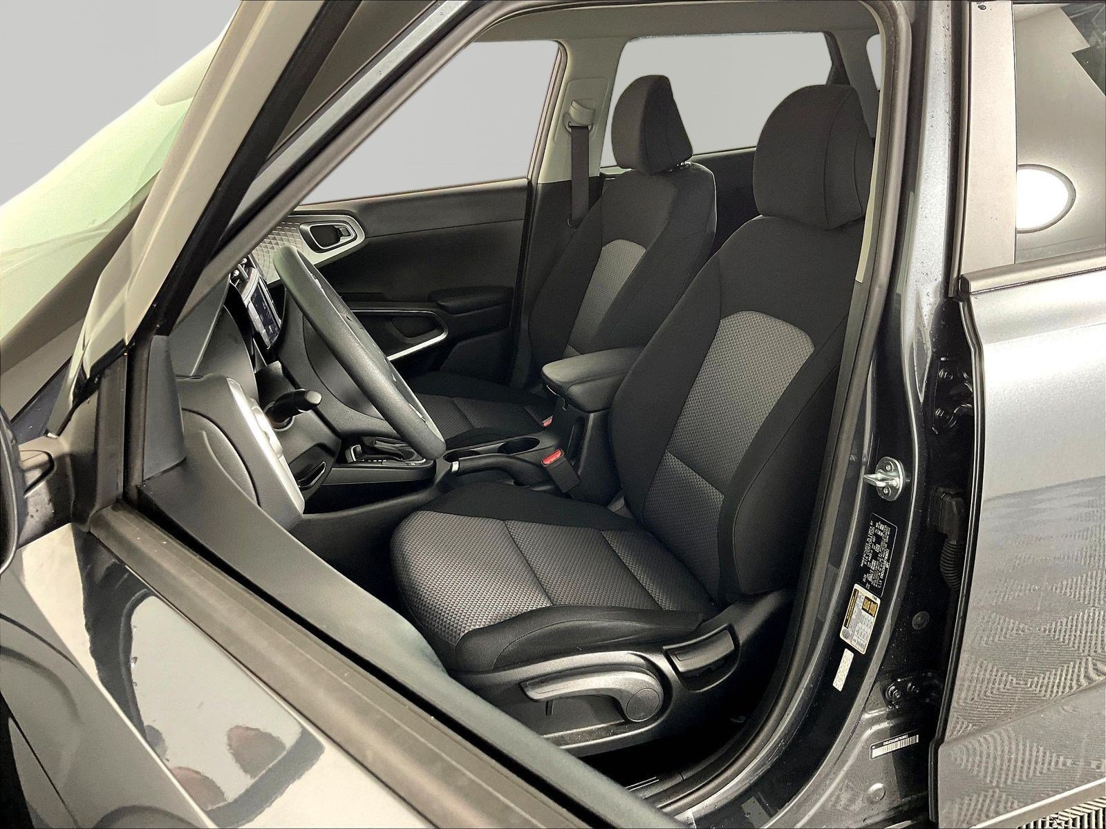 Used 2024 Kia Soul LX FWD image 20