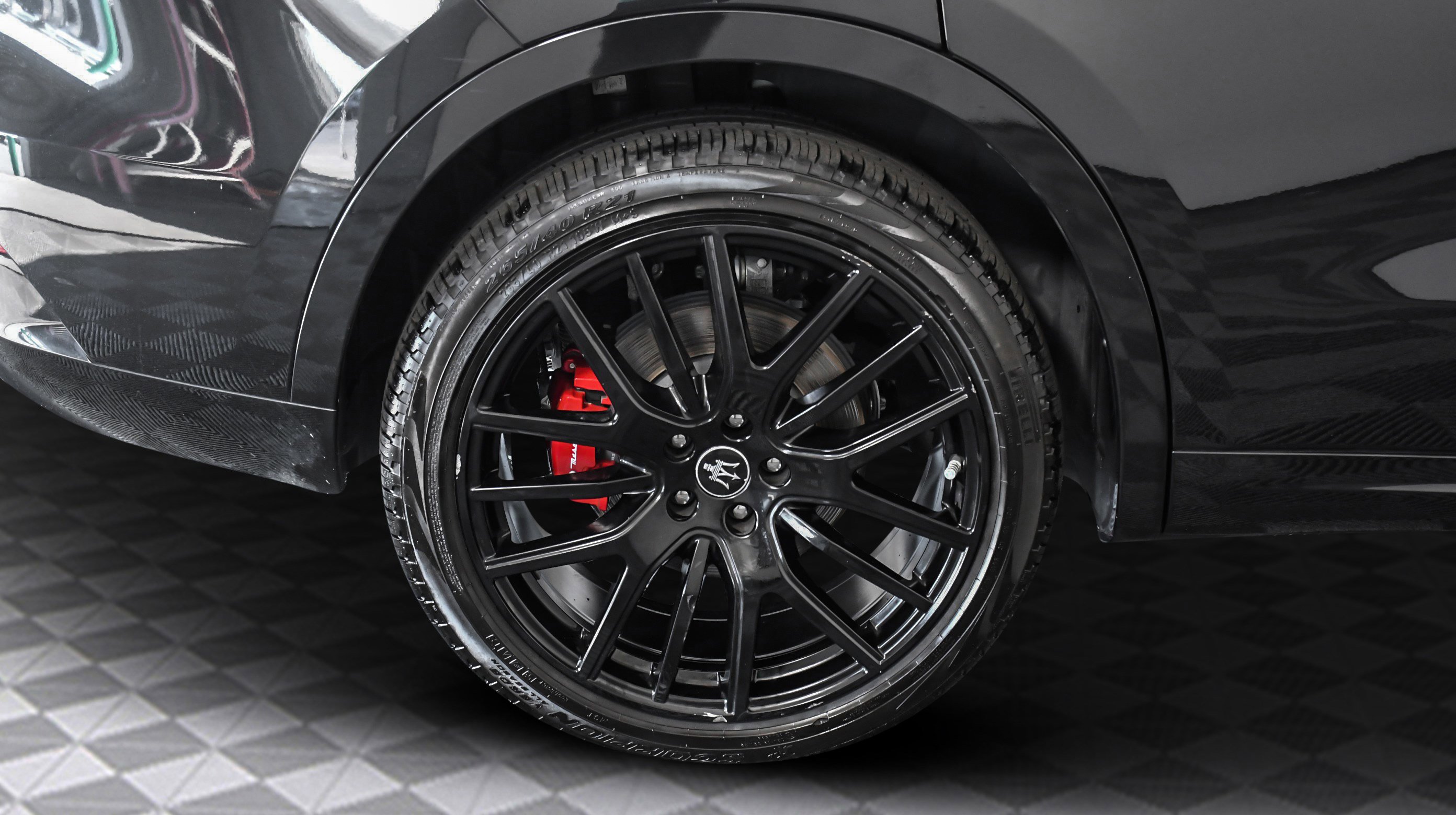 Used 2022 Maserati Levante GT image 31