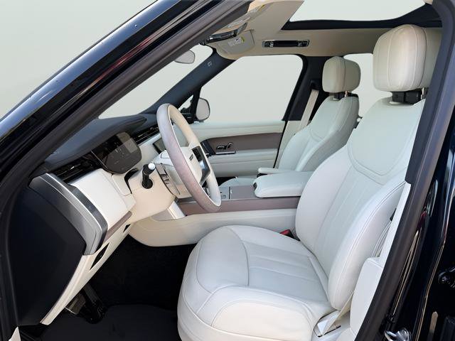 New 2026 Land Rover Range Rover SE image 16