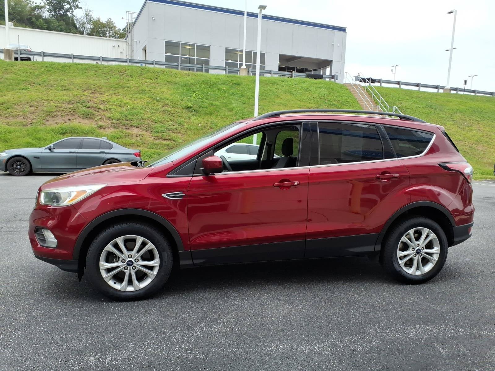 Used 2018 Ford Escape SE AWD/4WD image 7