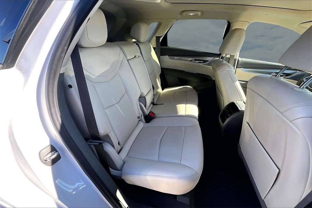 Certified 2022 Cadillac XT5 Premium Luxury image 25