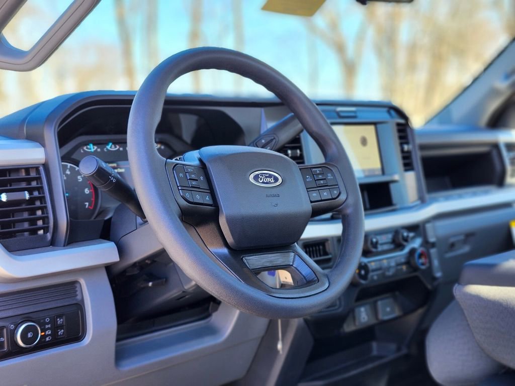 New 2026 Ford F250 XL w/ XL Chrome Package image 14
