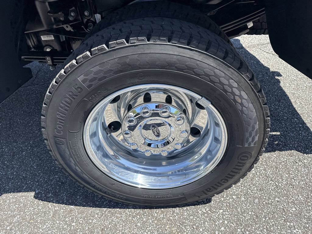 Used 2026 Ford F450 Platinum w/ Snow Plow Prep Package image 18