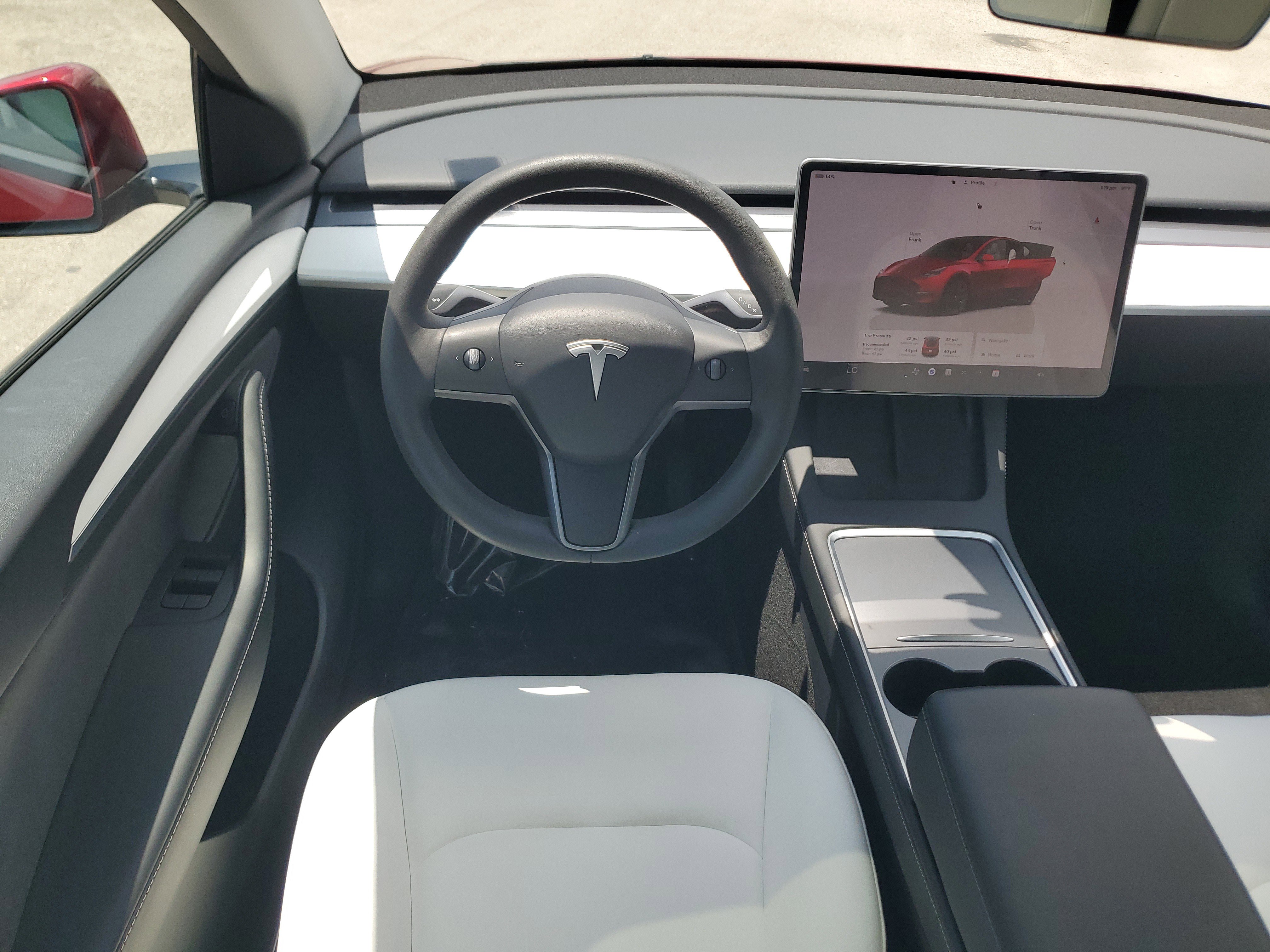Used 2024 Tesla Model Y Long Range RWD image 20