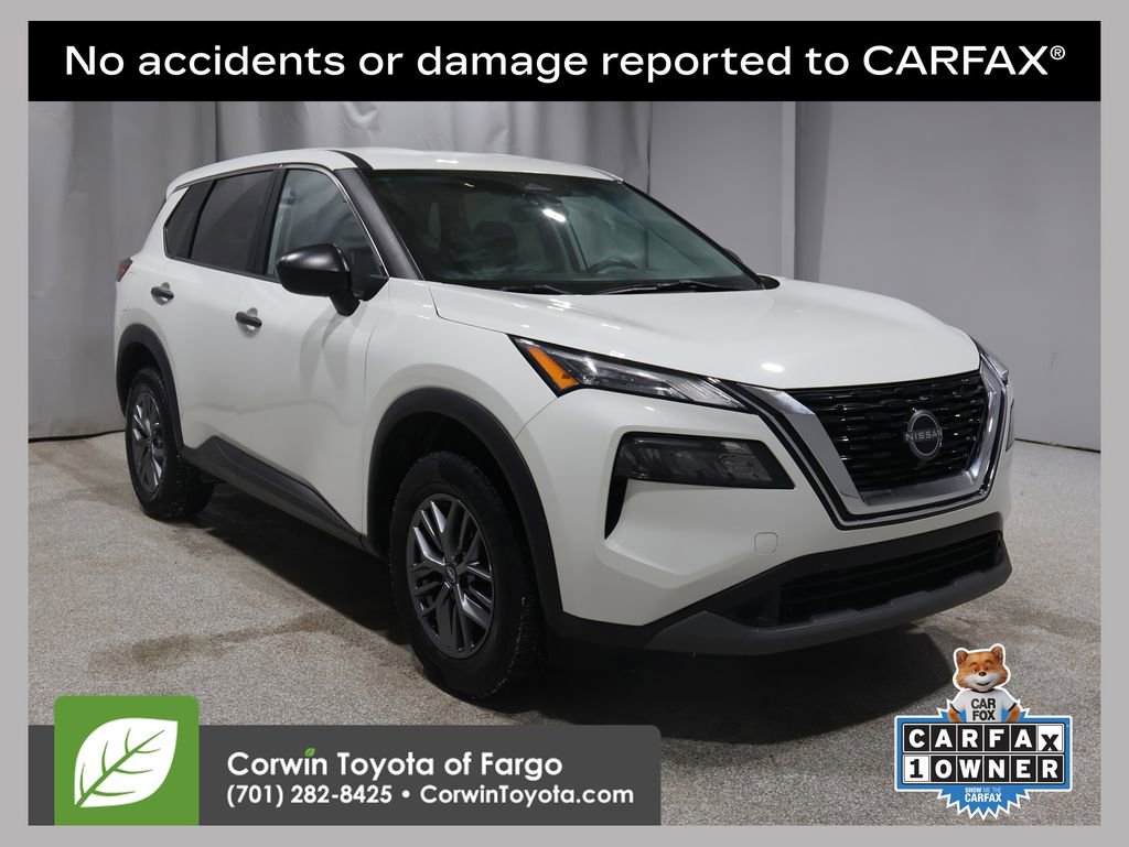 Used 2023 Nissan Rogue S image 1