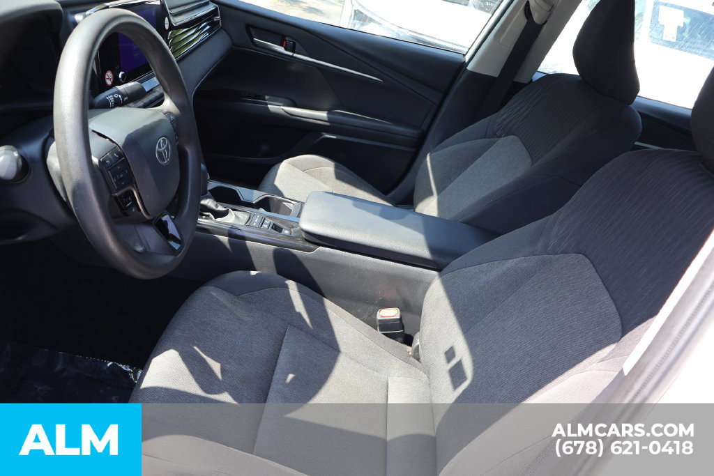 Used 2025 Toyota Camry LE FWD image 10