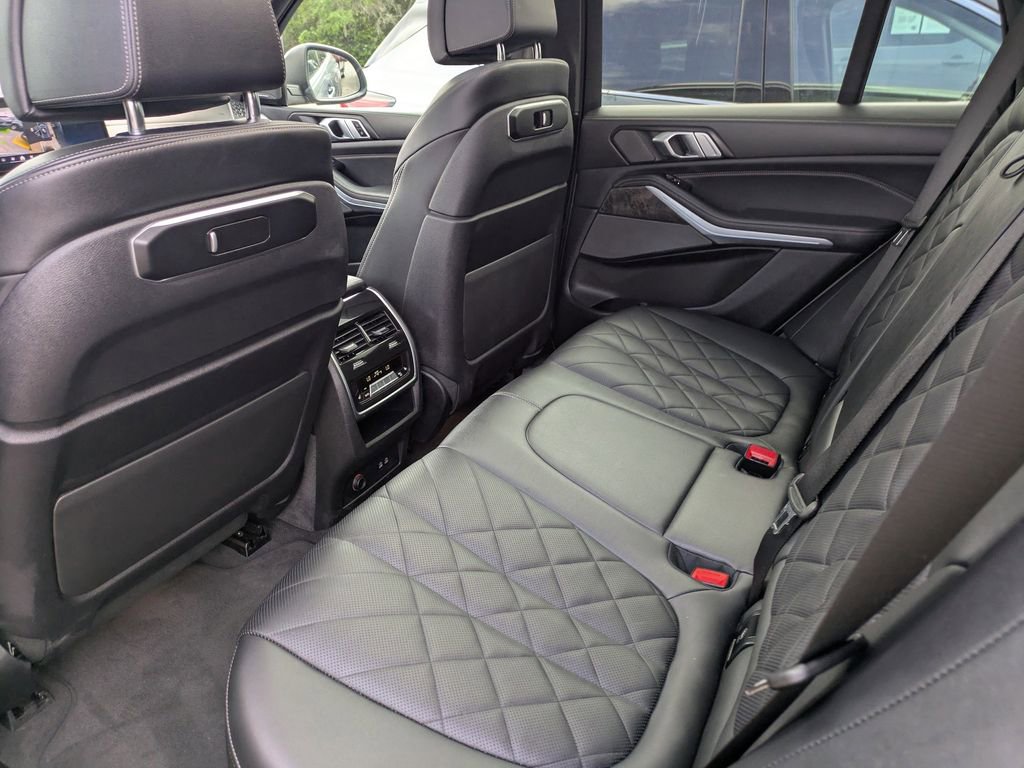 Used 2024 BMW X5 sDrive40i RWD image 13