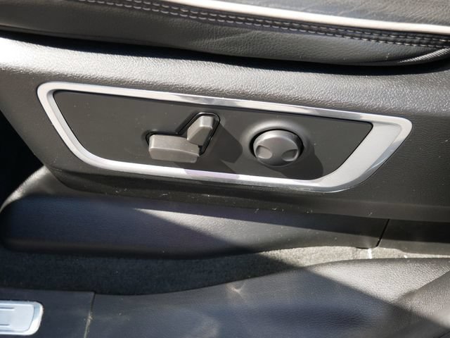 Used 2022 RAM 1500 Laramie AWD/4WD image 18