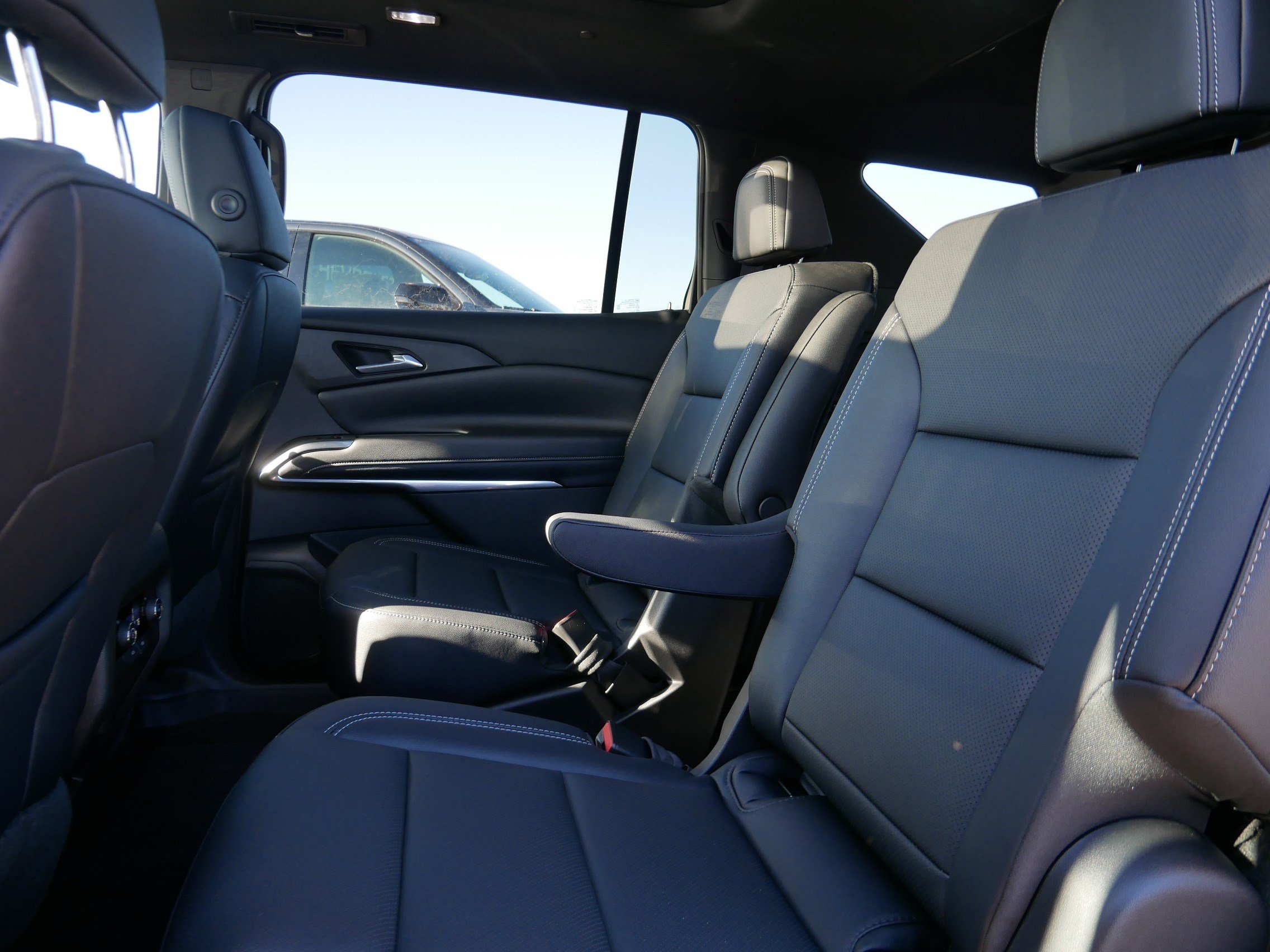 New 2026 Chevrolet Traverse LT w/ Sun and Wheel Package image 5