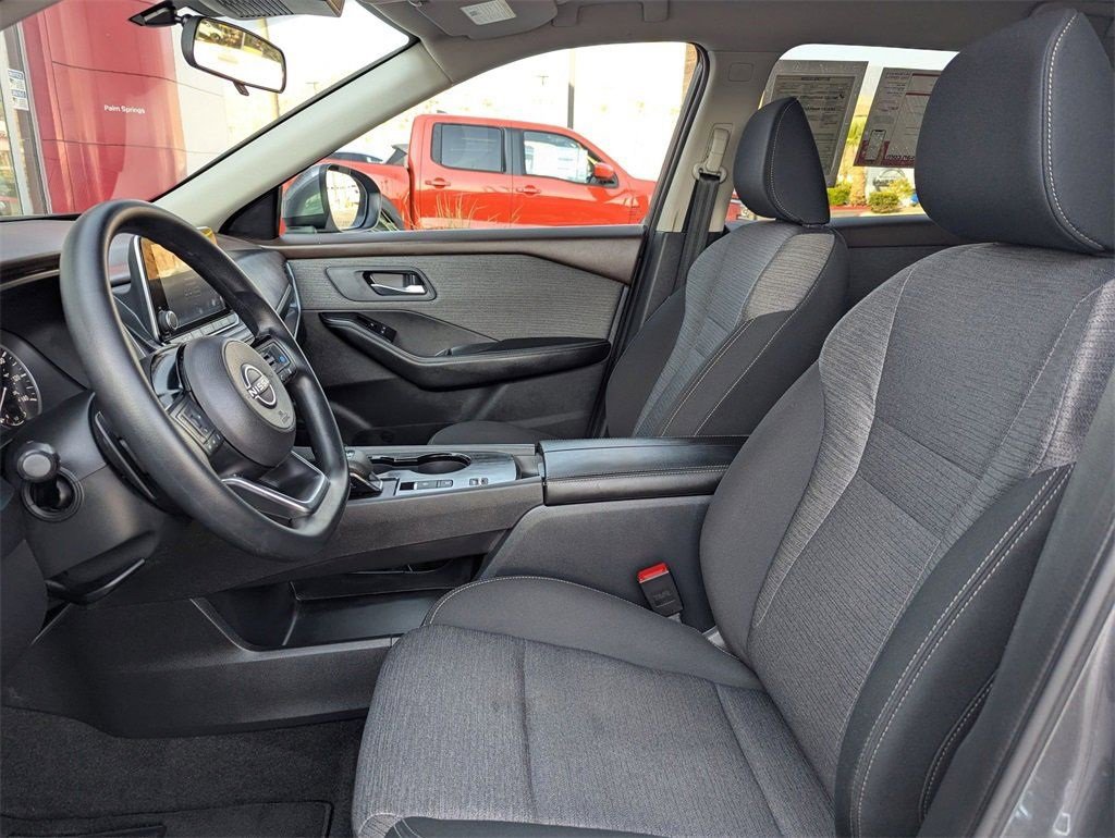 Certified 2023 Nissan Rogue SV image 13