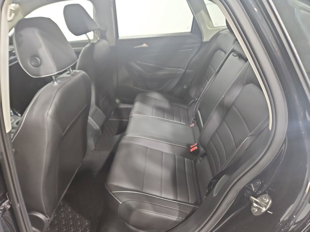 Certified 2023 Volkswagen Jetta SE FWD image 24