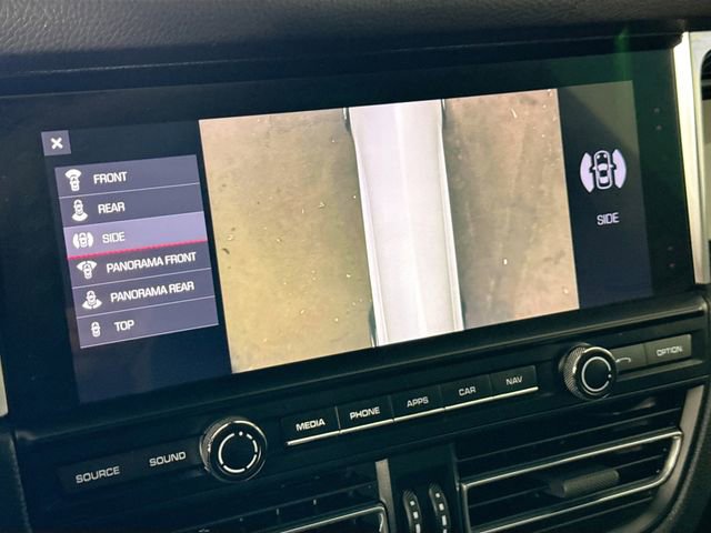 Used 2021 Porsche Macan S image 35