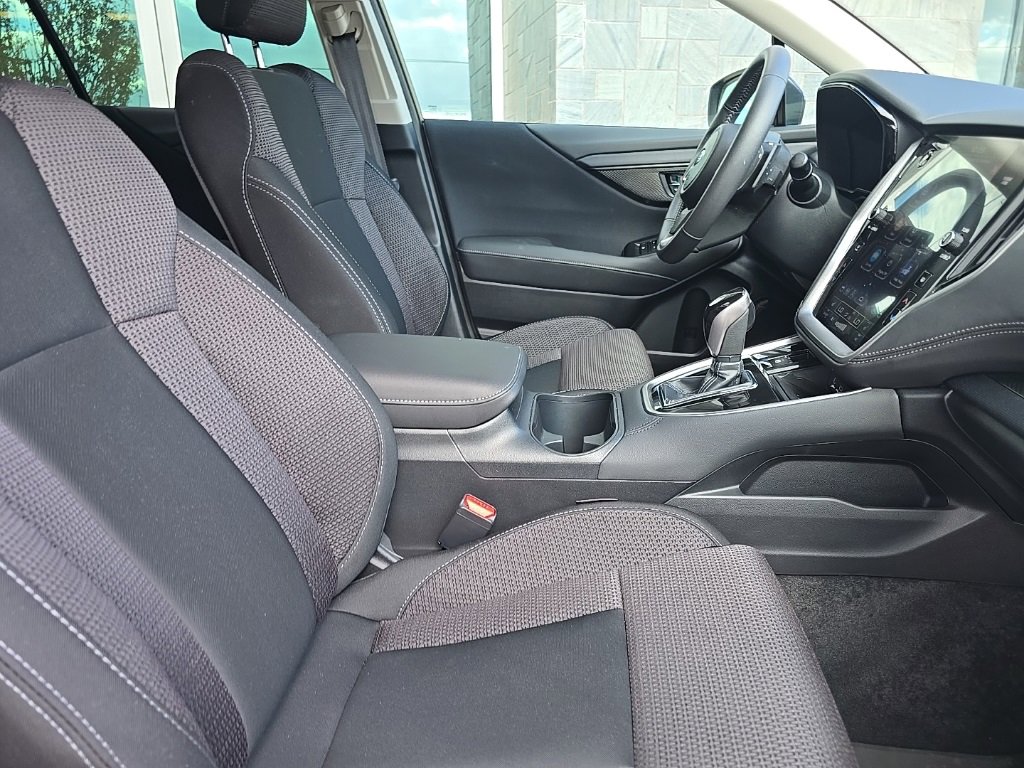 Certified 2025 Subaru Outback Premium image 33