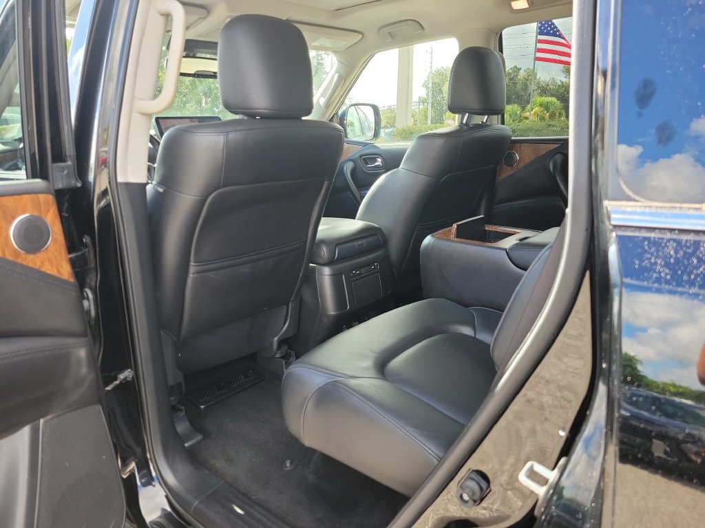 Used 2024 Nissan Armada SL w/ Captain's Chairs Package AWD/4WD image 10