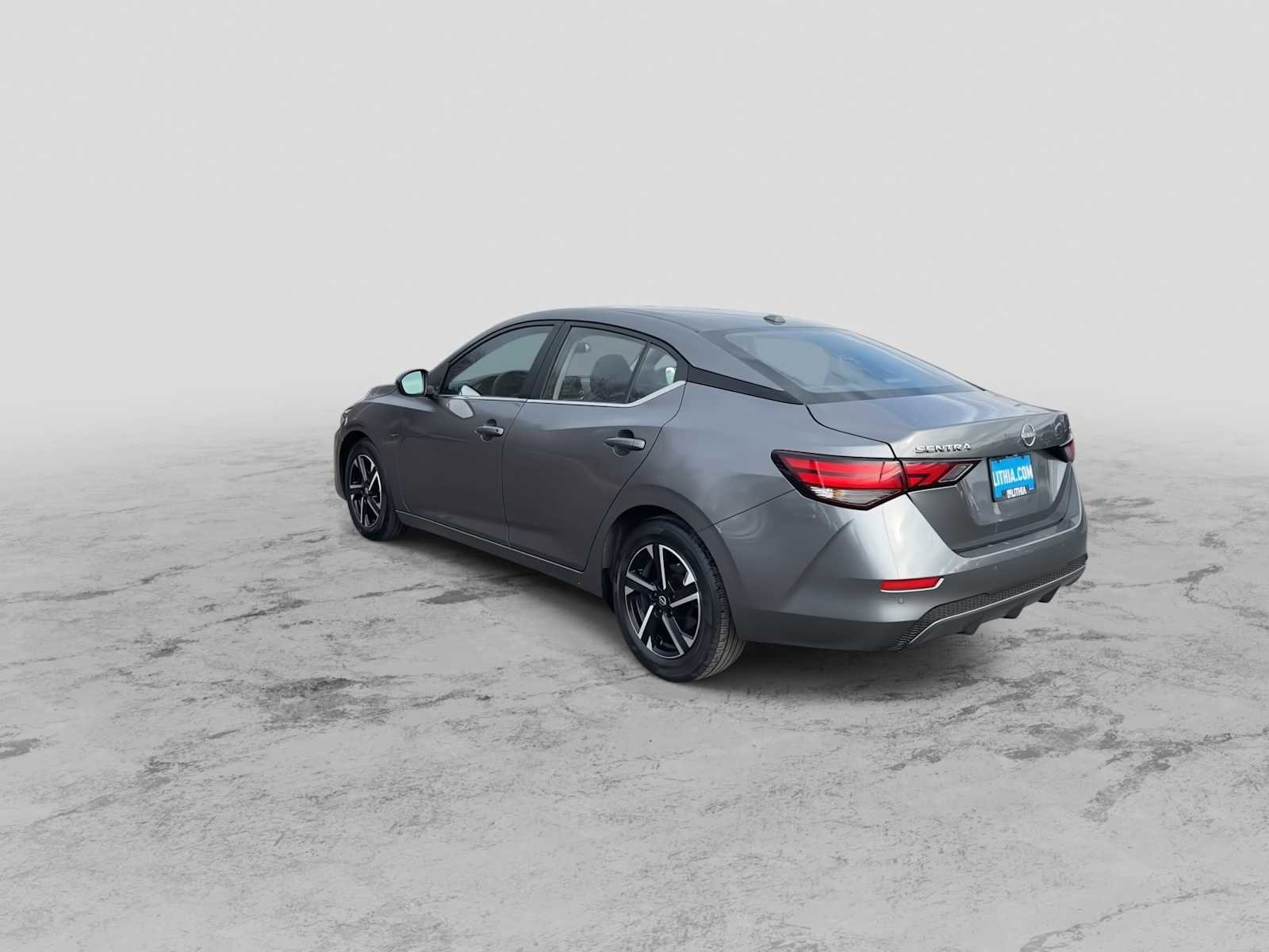 Used 2024 Nissan Sentra SV image 6