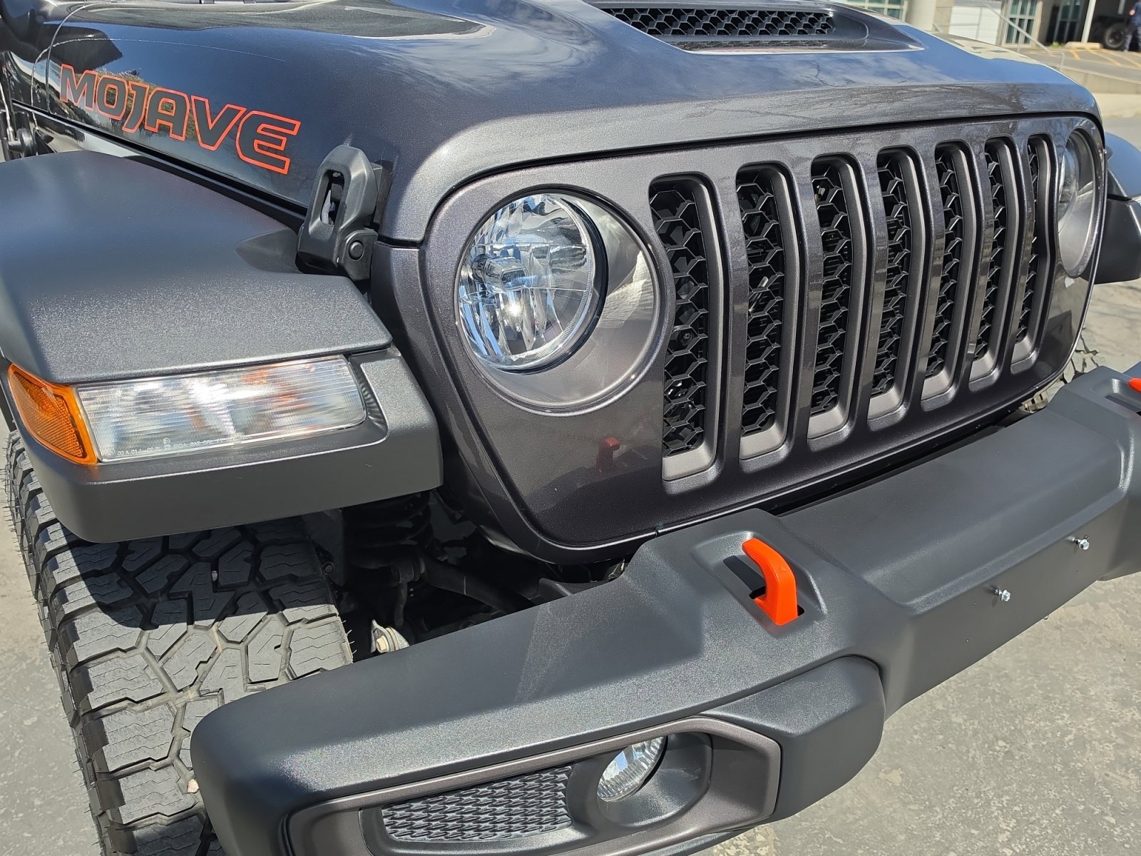 Used 2023 Jeep Gladiator Mojave image 9