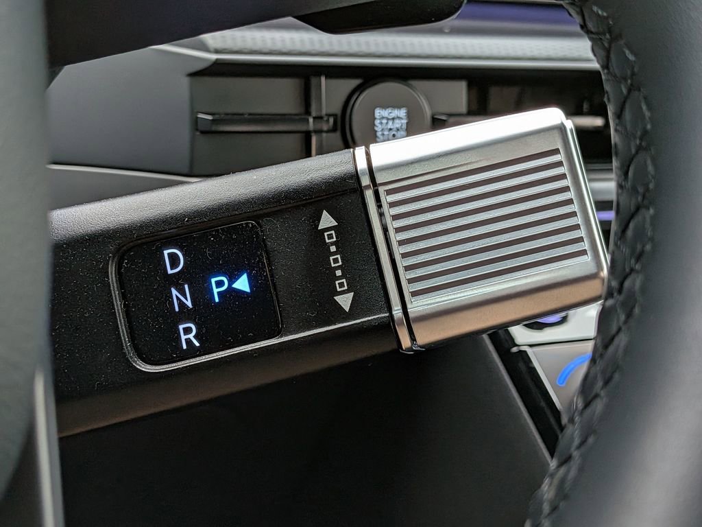 Certified 2025 Hyundai Santa Fe Calligraphy image 12