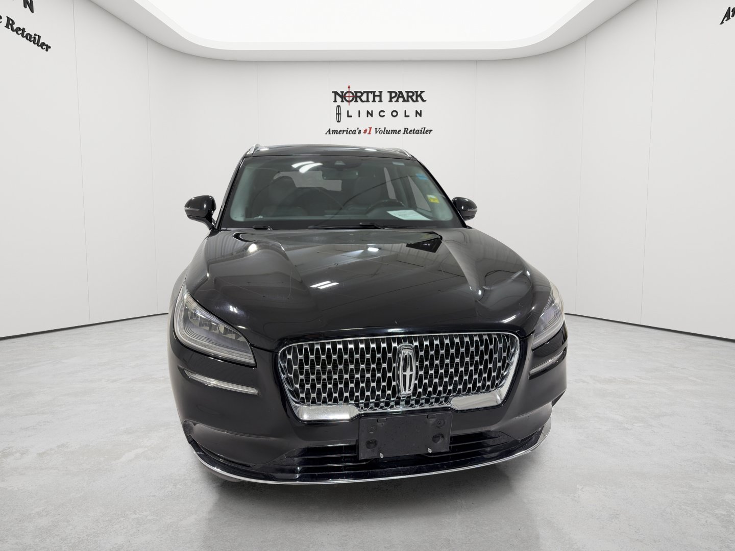 Used 2020 Lincoln Corsair Reserve w/ Elements Package FWD image 8