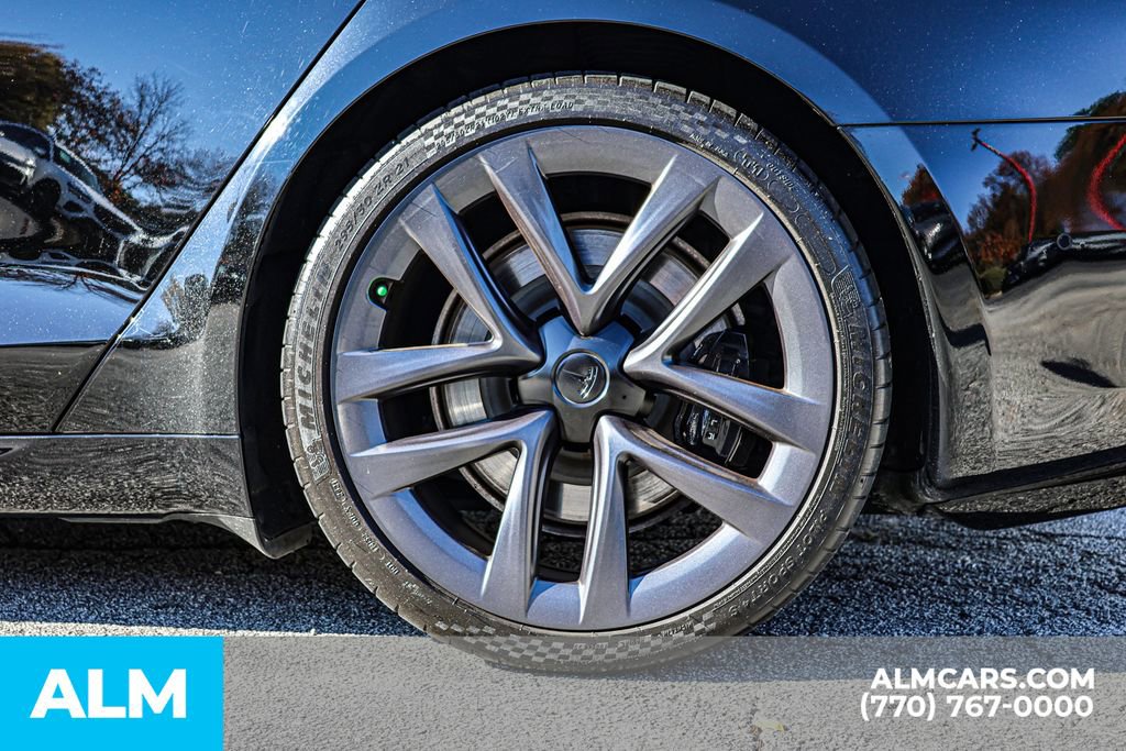 Used 2021 Tesla Model S Plaid image 18