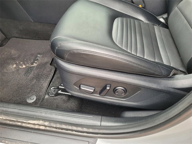 Used 2025 Kia Sportage SX image 14