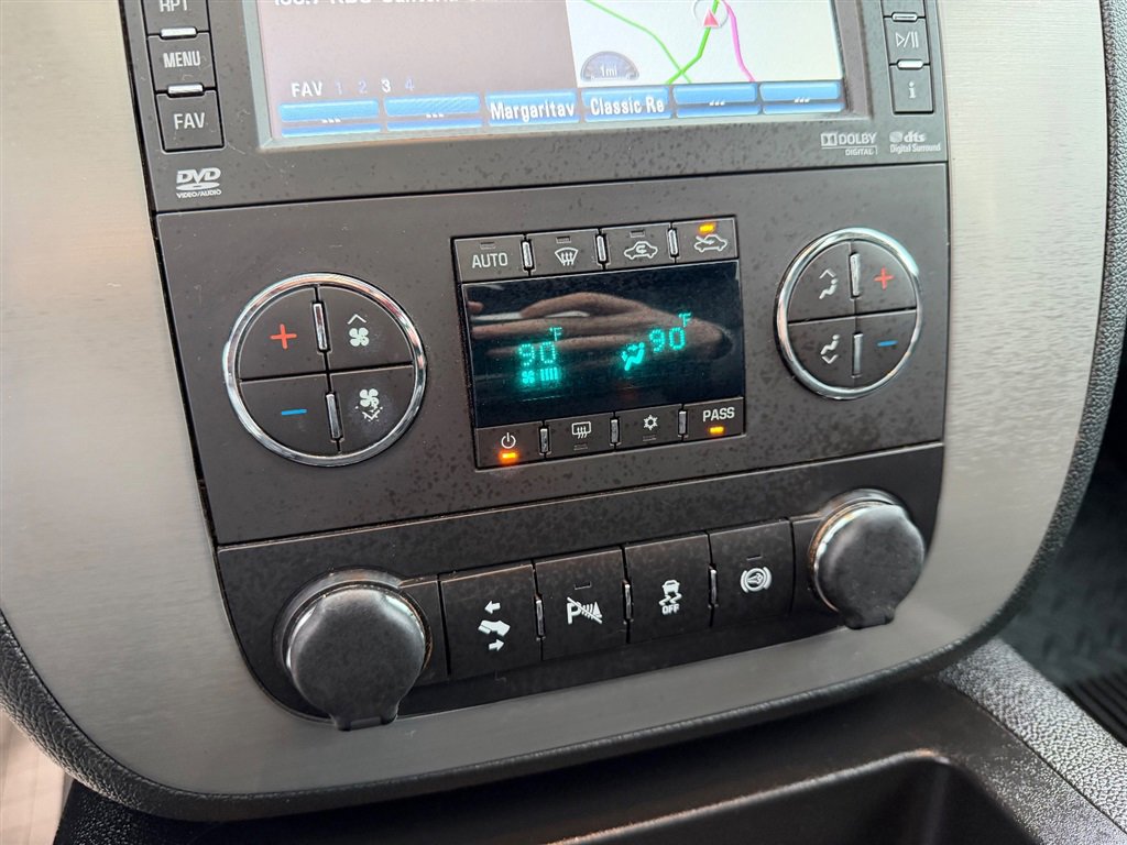 Used 2014 Chevrolet Silverado 3500 LTZ w/ LTZ Plus Package image 34