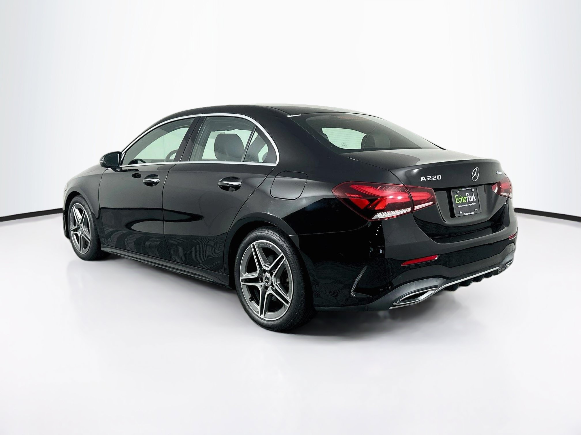 Used 2022 Mercedes-Benz A 220 4MATIC image 5