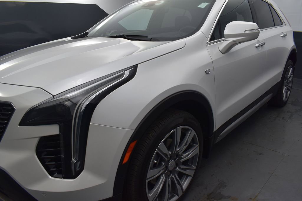 Certified 2023 Cadillac XT4 Premium Luxury w/ Technology Package AWD/4WD image 38